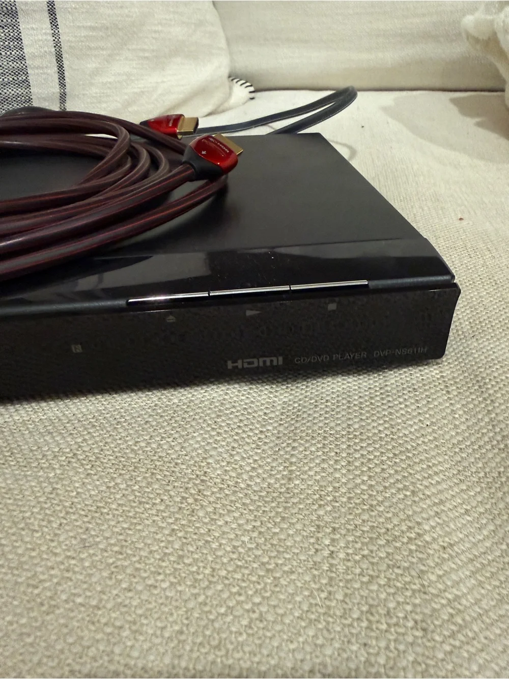 Sony Black DVD Player with HDMI and AV Cables